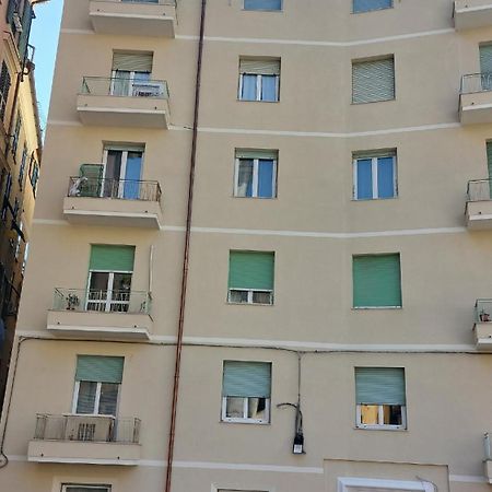 Il Riposo Del Guerriero Guesthouse Genoa Ngoại thất bức ảnh
