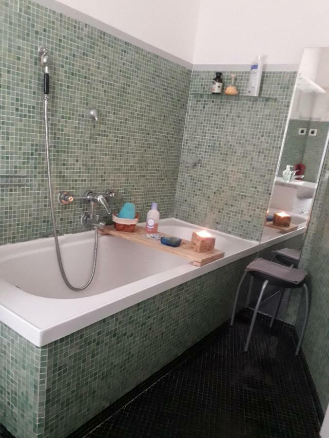Il Riposo Del Guerriero Guesthouse Genoa Ngoại thất bức ảnh