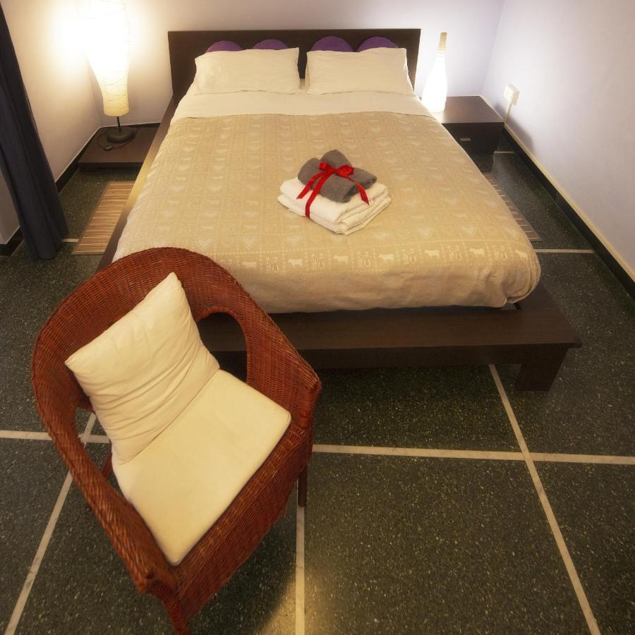 Il Riposo Del Guerriero Guesthouse Genoa Ngoại thất bức ảnh